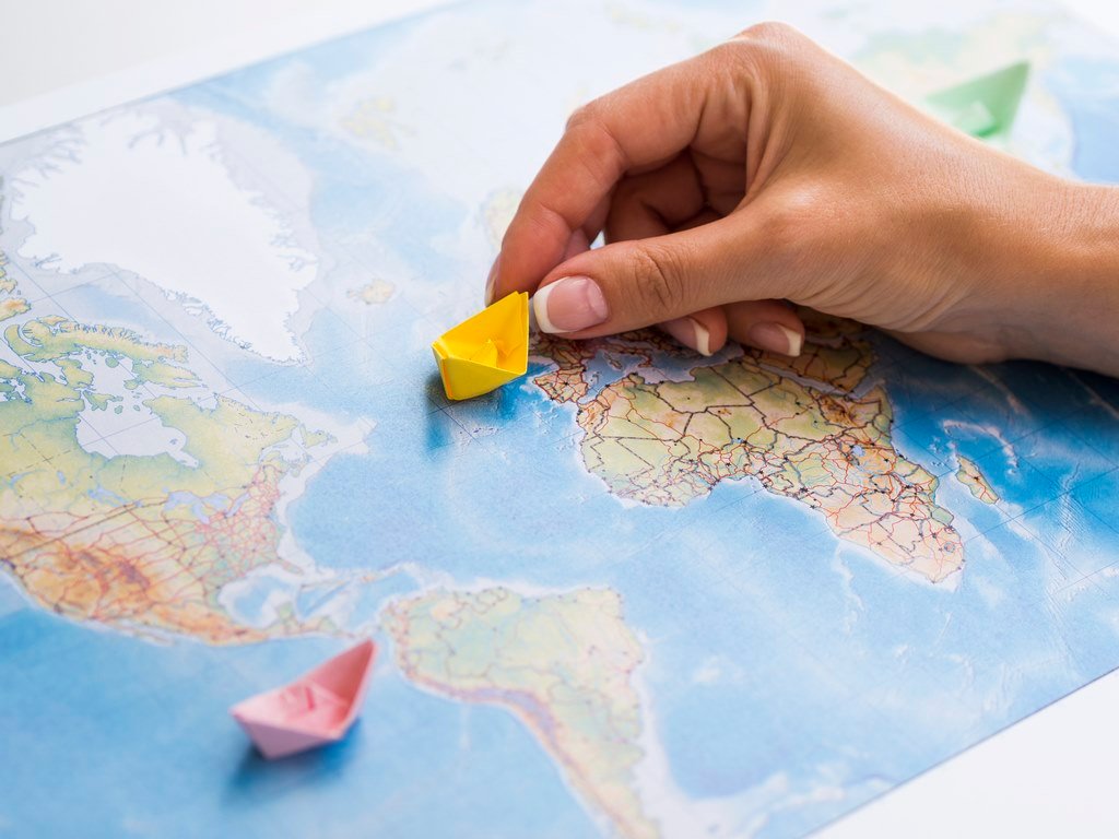 "Map highlighting Gulf countries and mineral export routes with geopolitical trade influence"
