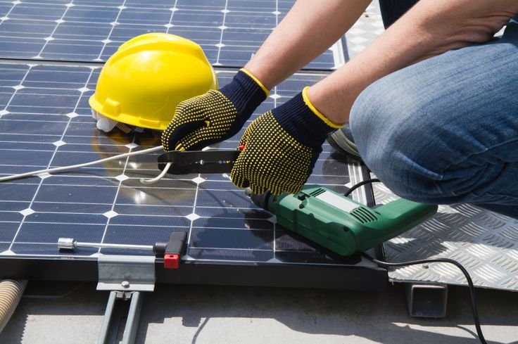 Complete solar power plant equipment list provided by Steelbridge Export, trusted solar supply company in UAE.