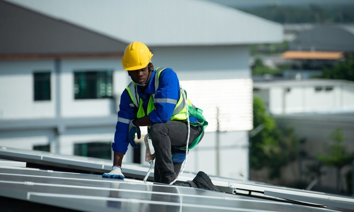 Complete solar power plant equipment list provided by Steelbridge Export, trusted solar supply company in UAE.